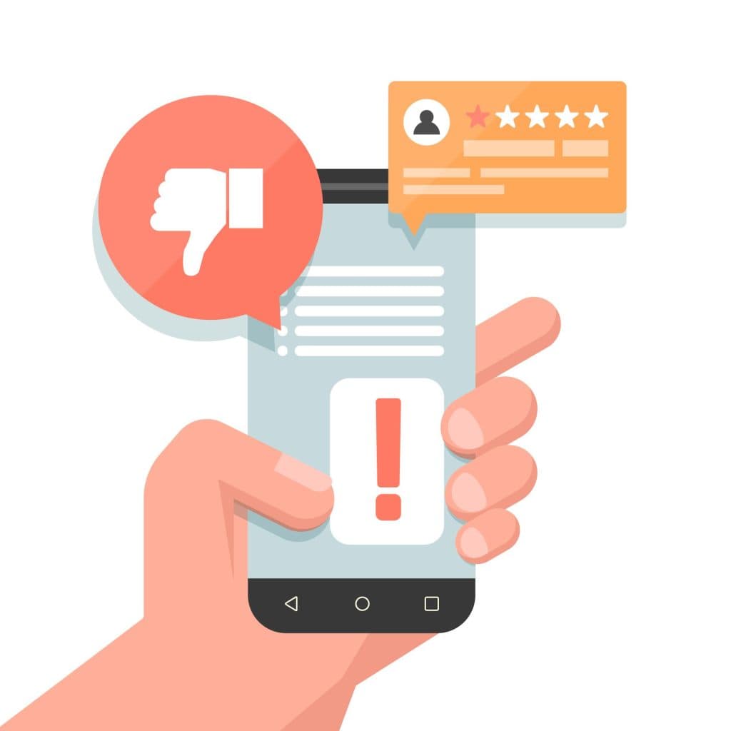 main consultant des avis sur son téléphone