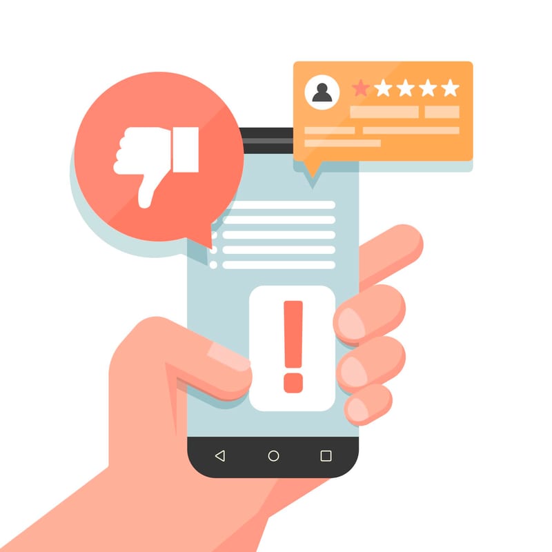 main consultant des avis sur son téléphone